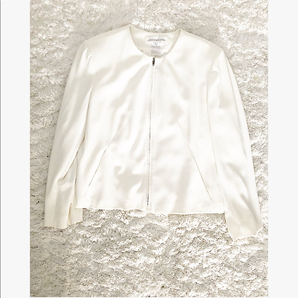 Jones New York Blazer in White